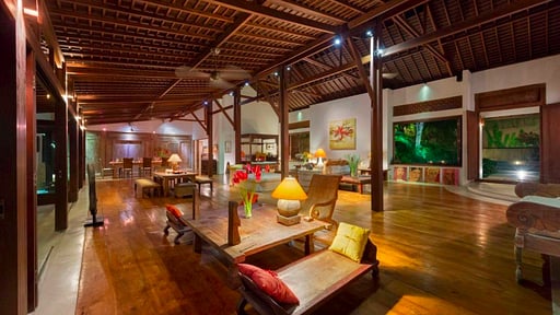 Villa Paloma Living room 1