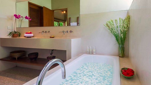 Villa Paloma Bedroom 5