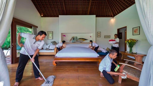 Villa Paloma Villa staff