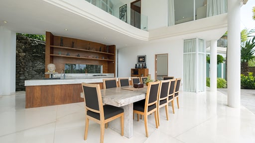 Villa Pancaloka Dining area