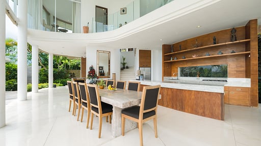 Villa Pancaloka Dining area