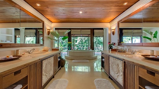 Villa Pangi Gita Bedroom 1