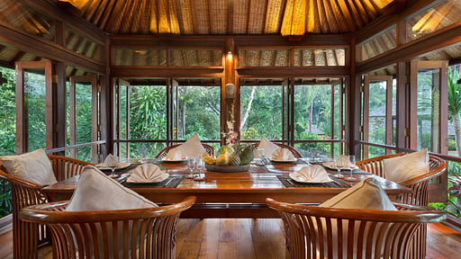 Villa Pangi Gita Dining area