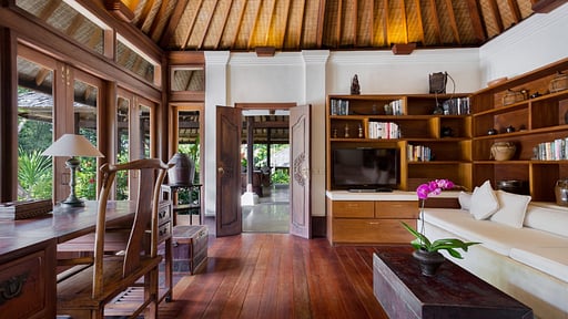 Villa Pangi Gita Media room