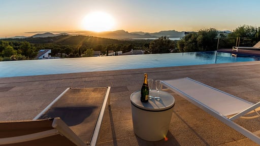 Villa Scenic Swimming pool