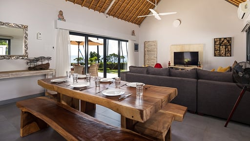 Villa Pantai Kubu Dining area