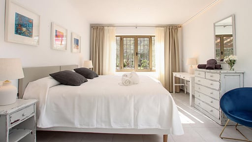 Villa Papa Bedroom 1