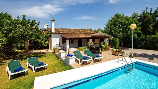 Villa Paparri Schwimmbad