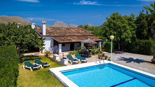 Villa Paparri Schwimmbad