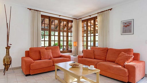 Villa Papito Living room
