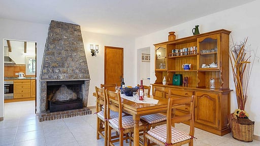 Villa Papito Dining area