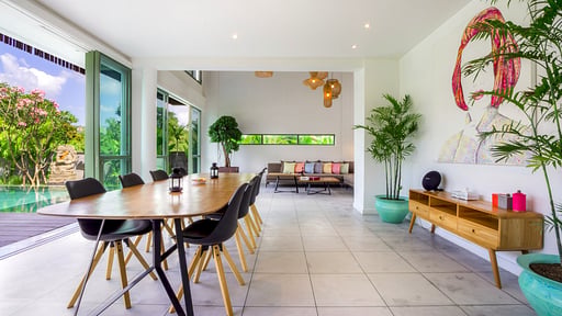 Villa Papu Dining area