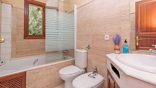 Villa Paradise Schlafzimmer 1