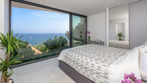 Villa Paradise Bedroom 4