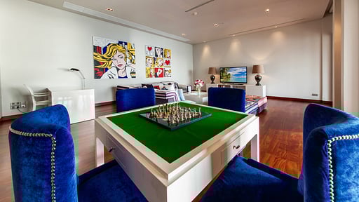 Villa Paradiso Media room