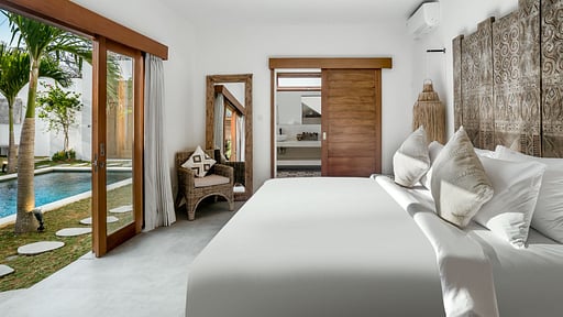 Villa Parasol Seminyak Bedroom 2