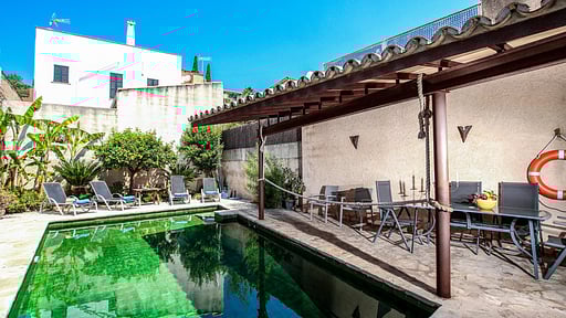 Villa Parchment Swimming pool