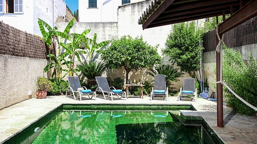 Villa Parchment Swimming pool