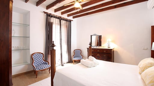 Villa Parchment Bedroom 3