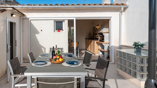 Villa Pare Vives 77 Dining area