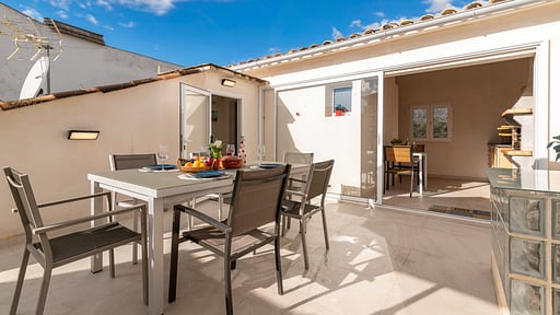 Villa Pare Vives 77 Dining area