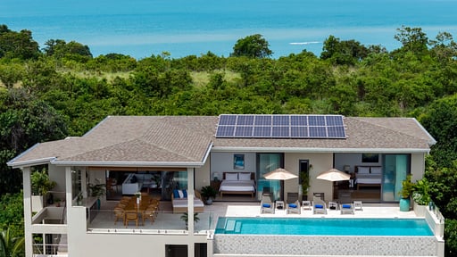 Villa Parichart Swimming pool