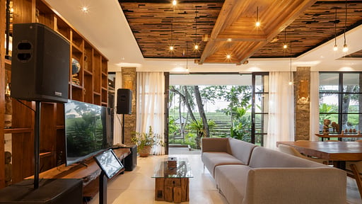 Villa Paripadi Living room