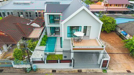 V226 Villa Pasak 2 Drone pictures