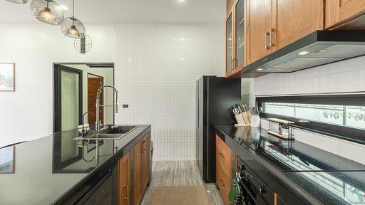 V226 Villa Pasak 2 Kitchen