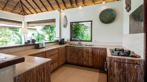 Villa Pascaline Kitchen