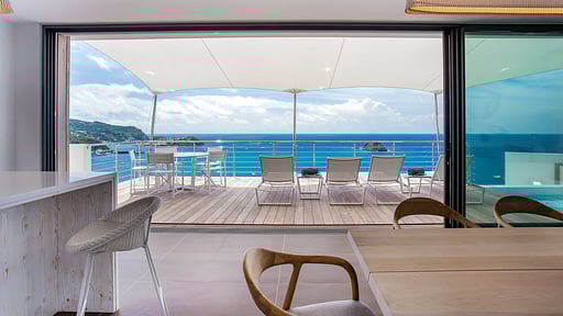 Villa Passage Dining area