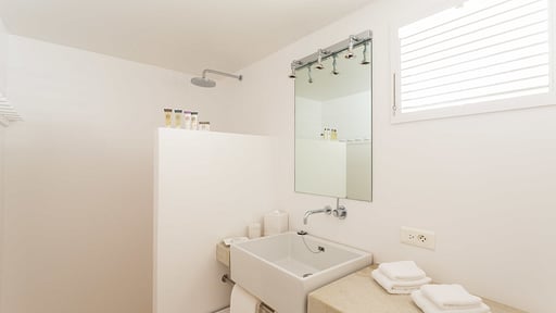 Villa Pastels Bedroom 2