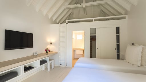 Villa Pastels Bedroom 3