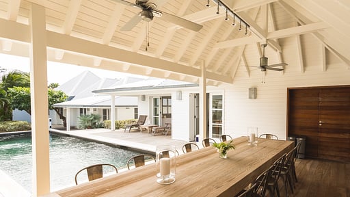 Villa Pastels Dining area