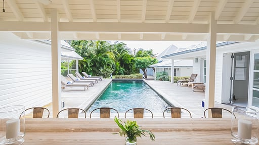 Villa Pastels Dining area
