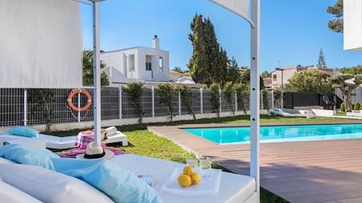 Villa Pau Terrace/Veranda