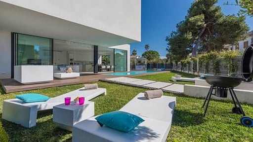 Villa Pau Terrace/Veranda