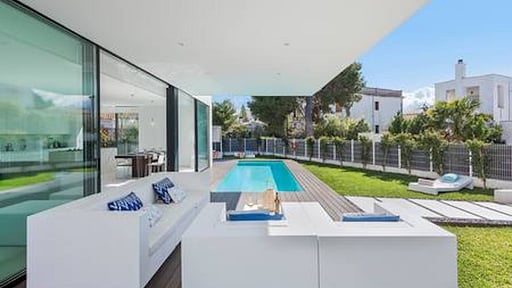 Villa Pau Terrace/Veranda