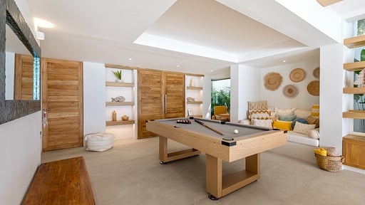 Villa Peace Бильярд