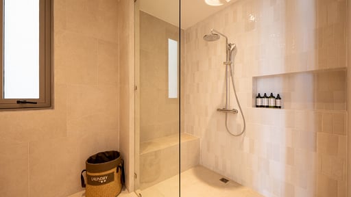 Villa Peace Спальня 5