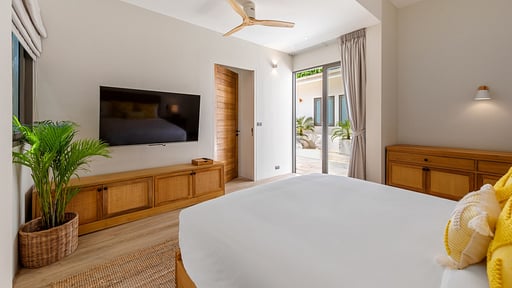 Villa Peace Спальня 4