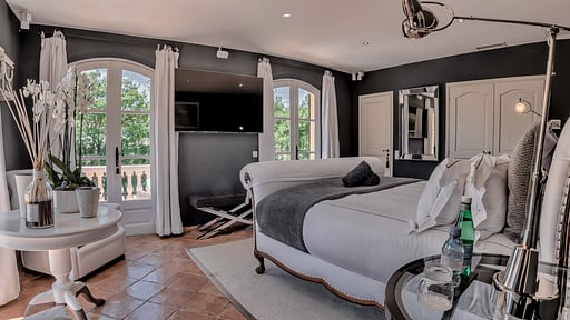 Villa Pearl Bedroom 1