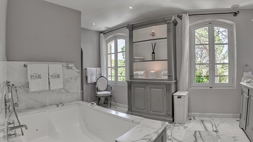 Villa Pearl Bedroom 1