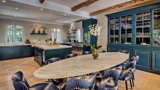 Villa Pearl Dining area