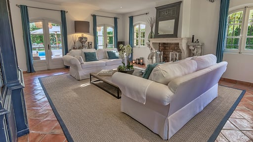 Villa Pearl Living room
