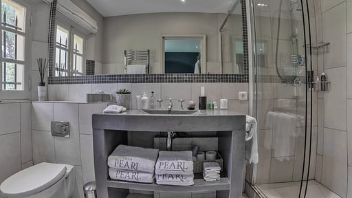 Villa Pearl Bedroom 3