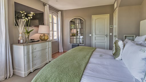 Villa Pearl Bedroom 4