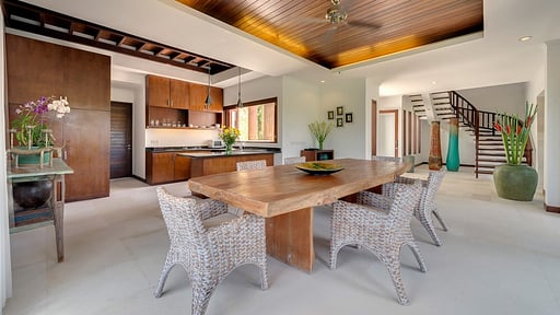 Villa Penari Dining area