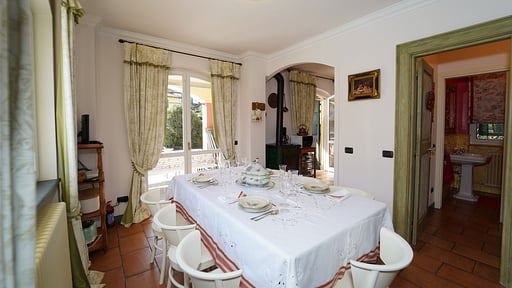 Villa Perla Liguria Dining area 1