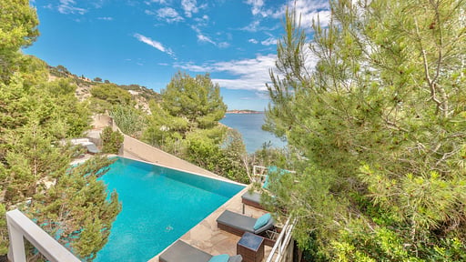Villa Perla Swimming pool